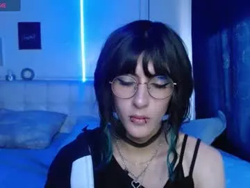 skyamber8v2 – webcam model profile photo Image 8