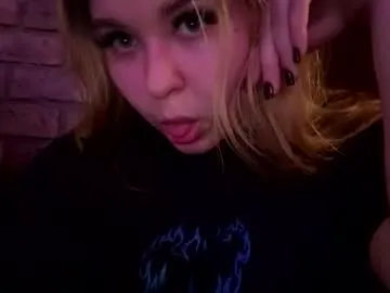 ChelseaBlondeUK – webcam model profile photo Image 5