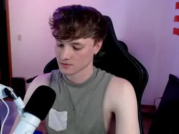 LoraDevine – webcam model profile photo Image 2