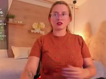 SelennaMoon – webcam model profile photo Image 4