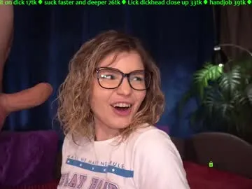 MistressLouUK – webcam model profile photo Image 6