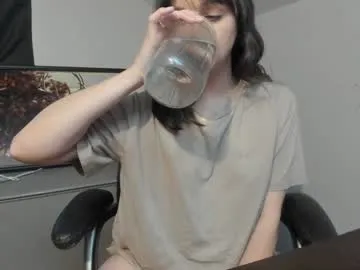 SelennaMoon – webcam model profile photo Image 8