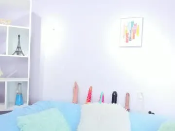 Silviyaa – webcam model profile photo Image 9