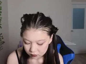 BlondeHott – webcam model profile photo Image 10