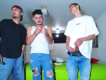 boysgang_sex – webcam model profile photo Image 2