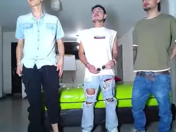 boysgang_sex – webcam model profile photo Image 3