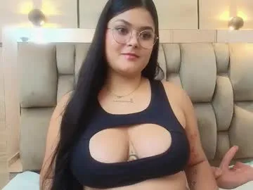 LoveCatsuit – webcam model profile photo Image 19