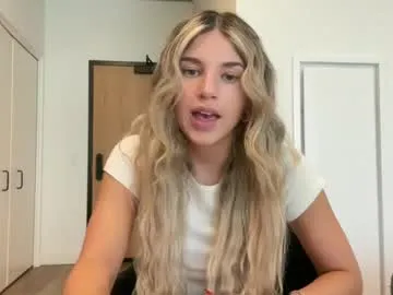 Malisha8 – webcam model profile photo Image 6