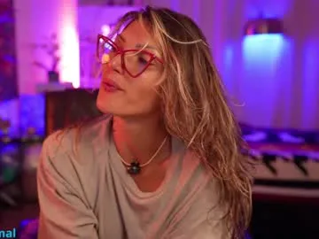 blondeambitionnn – webcam model profile photo Image 16