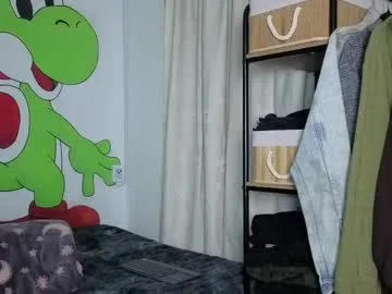 British_EmJess – webcam model profile photo Image 13