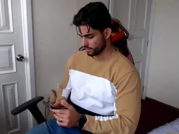 KrissyQueen – webcam model profile photo Image 14