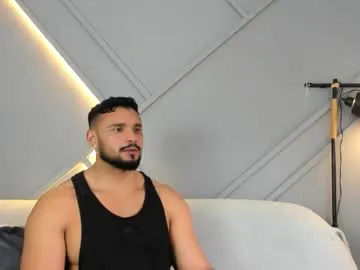 1pushman – webcam model profile photo Image 3