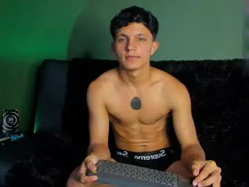 SelennaMoon – webcam model profile photo Image 6