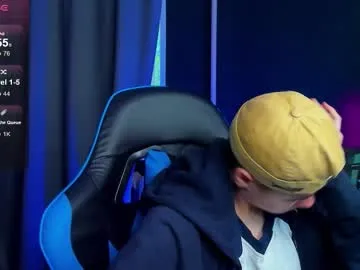 DeadButterfly – webcam model profile photo Image 9