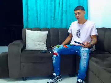 KaylinJan – webcam model profile photo Image 17