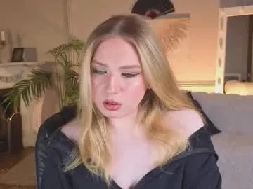 UKRaunchyRobyn – webcam model profile photo Image 5