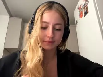 SofiaSins – webcam model profile photo Image 9