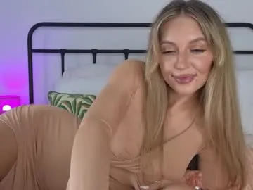 KarinaKokhana – webcam model profile photo Image 11