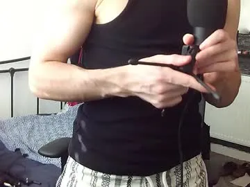 blondeangel_4u2 – webcam model profile photo Image 4