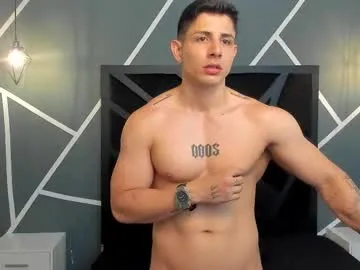 chillbicrew – webcam model profile photo Image 8