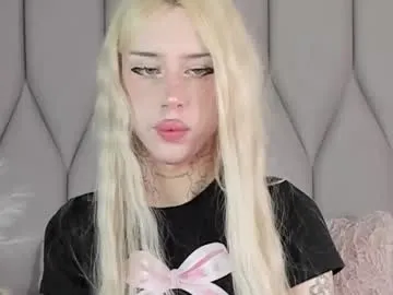 British_EmJess – webcam model profile photo Image 16