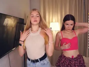 susiandmat1 – webcam model profile photo Image 10