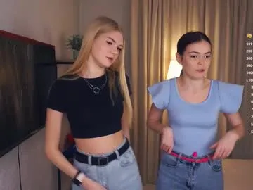 susiandmat1 – webcam model profile photo Image 17