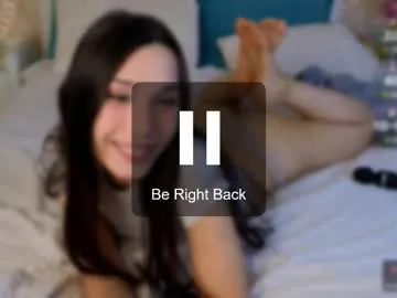 British_EmJess – webcam model profile photo Image 17