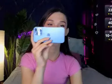 British_EmJess – webcam model profile photo Image 18