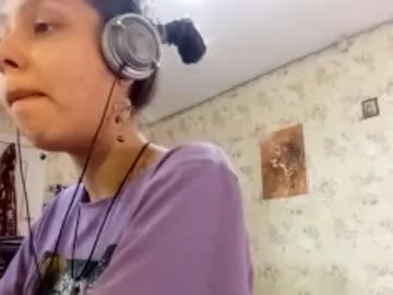 SelennaMoon – webcam model profile photo Image 2