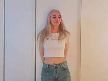 Sandra-a – webcam model profile photo Image 6