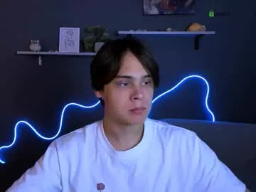 British_EmJess – webcam model profile photo Image 10