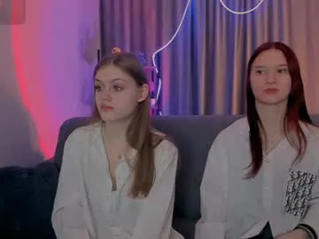 Monkey104 – webcam model profile photo Image 2