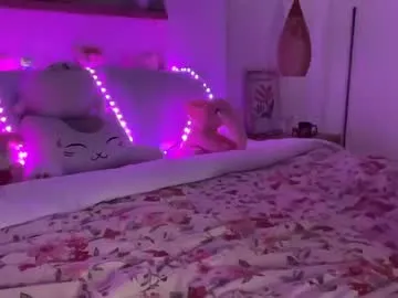 Adel9 – webcam model profile photo Image 17