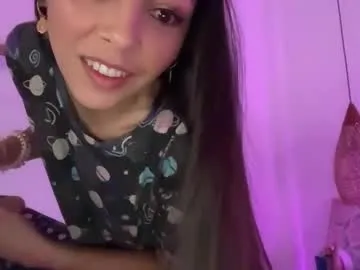 Adel9 – webcam model profile photo Image 4