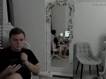 KrissyQueen – webcam model profile photo Image 4