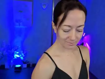 KarinaKokhana – webcam model profile photo Image 17