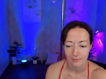 KarinaKokhana – webcam model profile photo Image 5