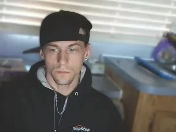 British_EmJess – webcam model profile photo Image 17