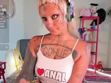 StarKristy – webcam model profile photo Image 9