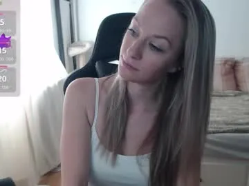 skyamber8v2 – webcam model profile photo Image 18