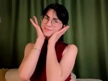 Youlalia – webcam model profile photo Image 8