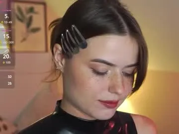 SusyBlair – webcam model profile photo Image 11