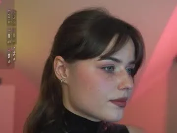 SusyBlair – webcam model profile photo Image 15