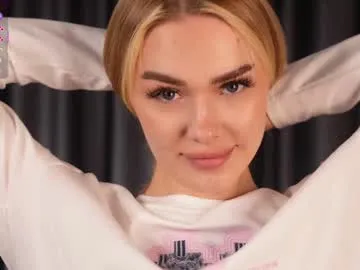 Julia93cherry – webcam model profile photo Image 12