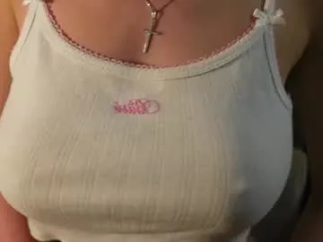 Julia93cherry – webcam model profile photo Image 3