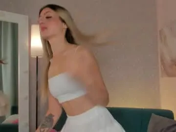 SusyBlair – webcam model profile photo Image 2