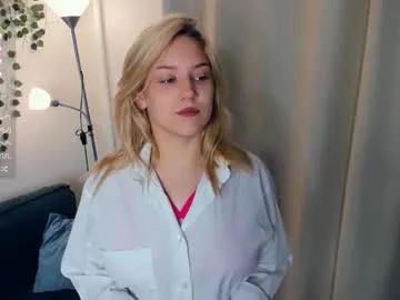 BlondeScarlettx – webcam model profile photo Image 15