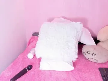 yourXgirl- – webcam model profile photo Image 10