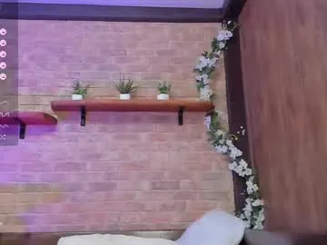 medovaja – webcam model profile photo Image 14